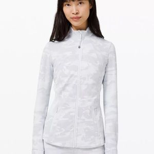Define jacket Lululemon camo blk